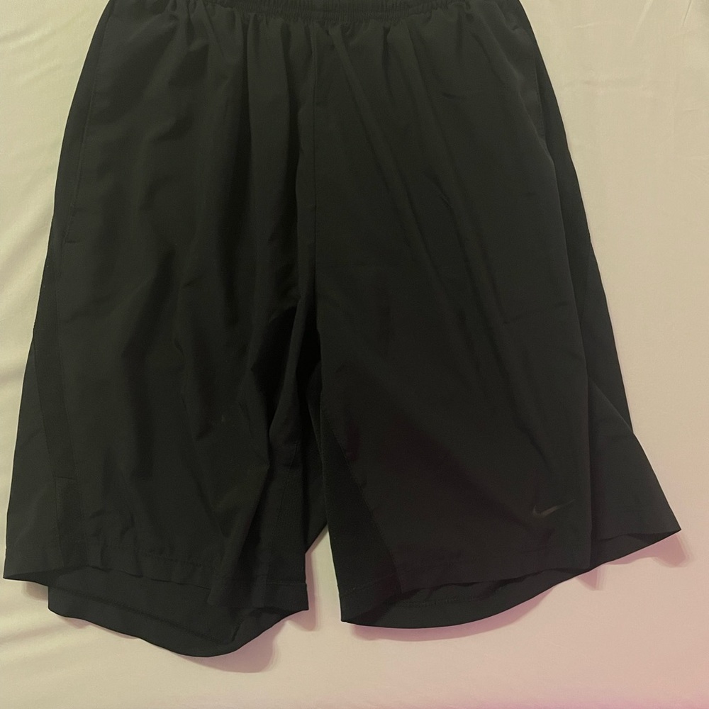 Black Nike shorts
